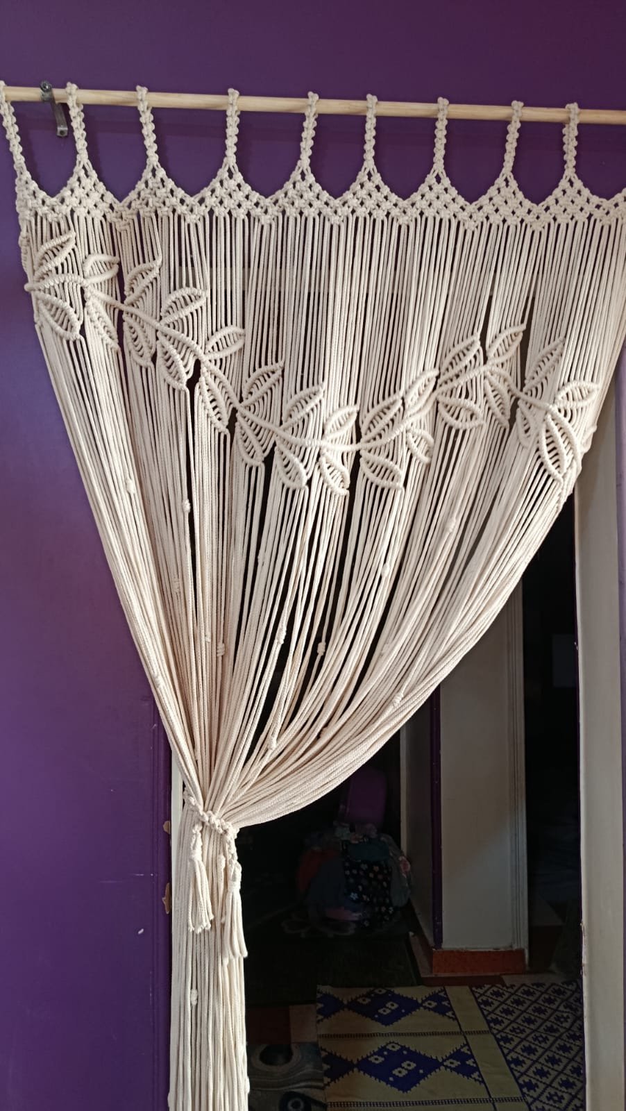 ستارة مكرمية - الصورة 2
